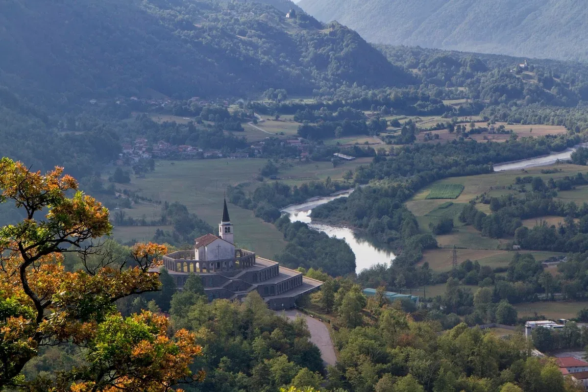 Panoramic view of Kobarid and the surrounding Soča Valley from Veliki Rob